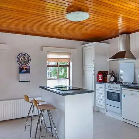 Egans', Whitegate بيت للعطل